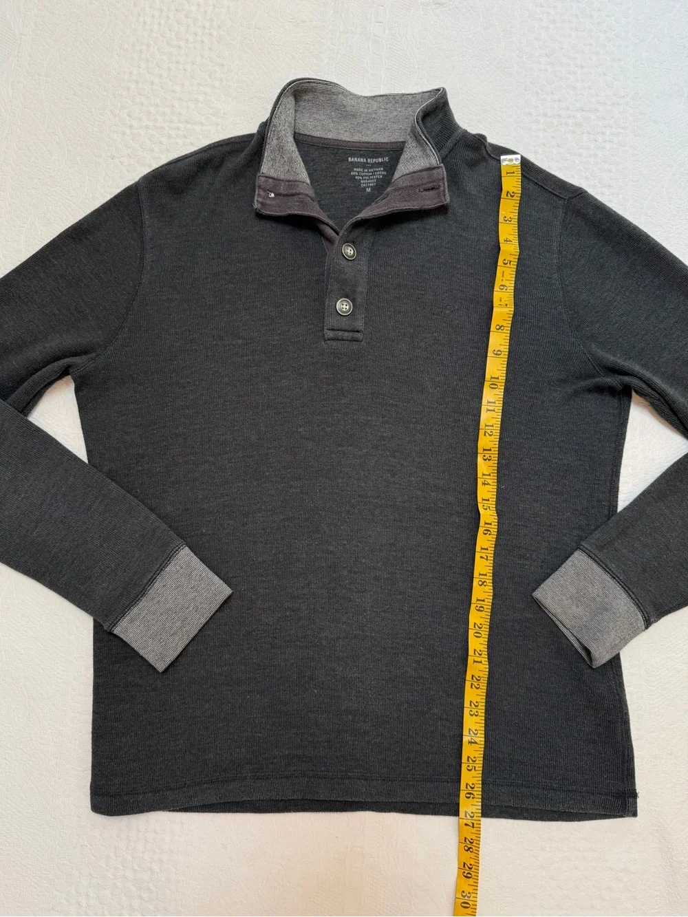 Banana Republic Gray 1/4 Button Pullover Men’s Shirt Sz Medium M Casual Sweater